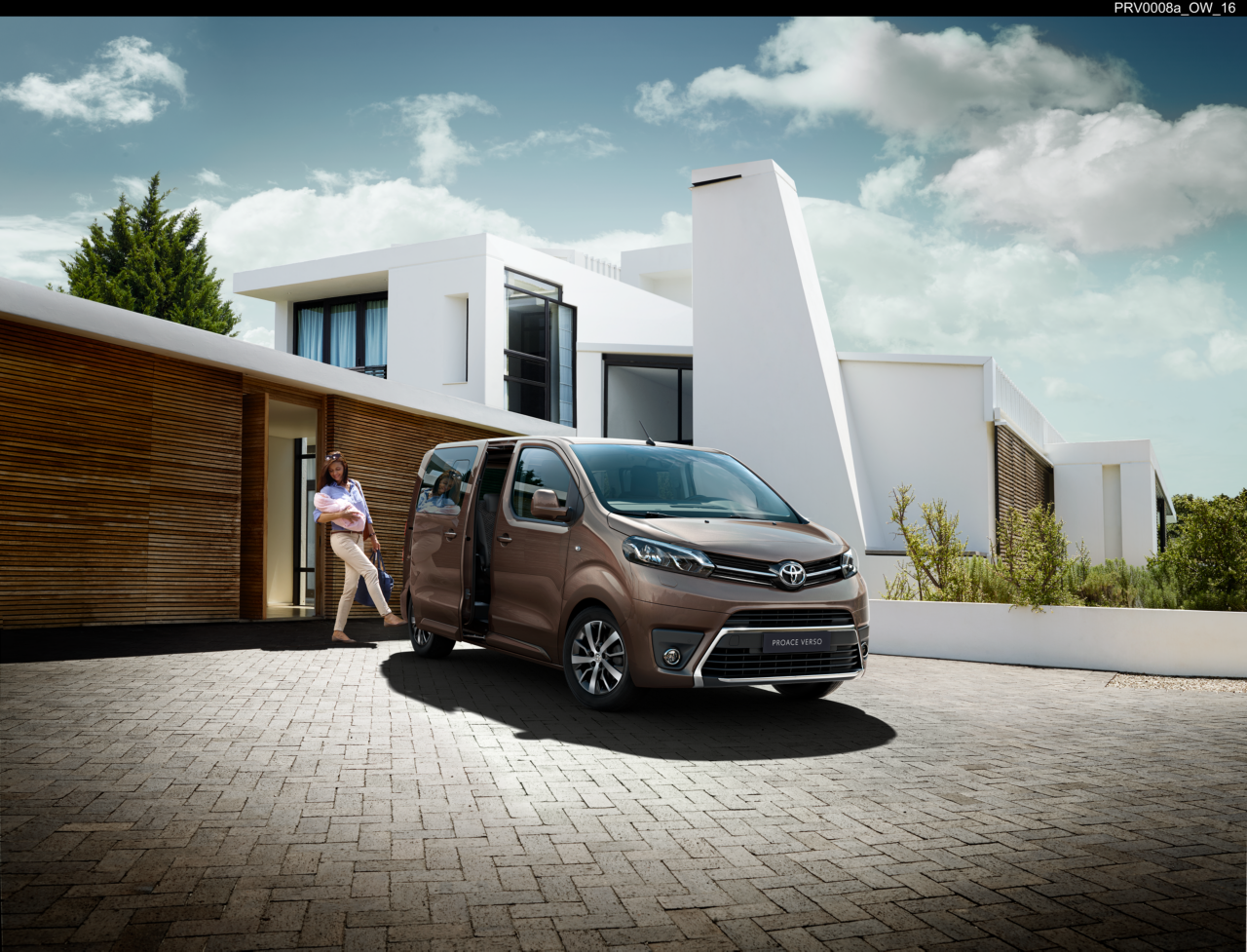 toyota proace verso